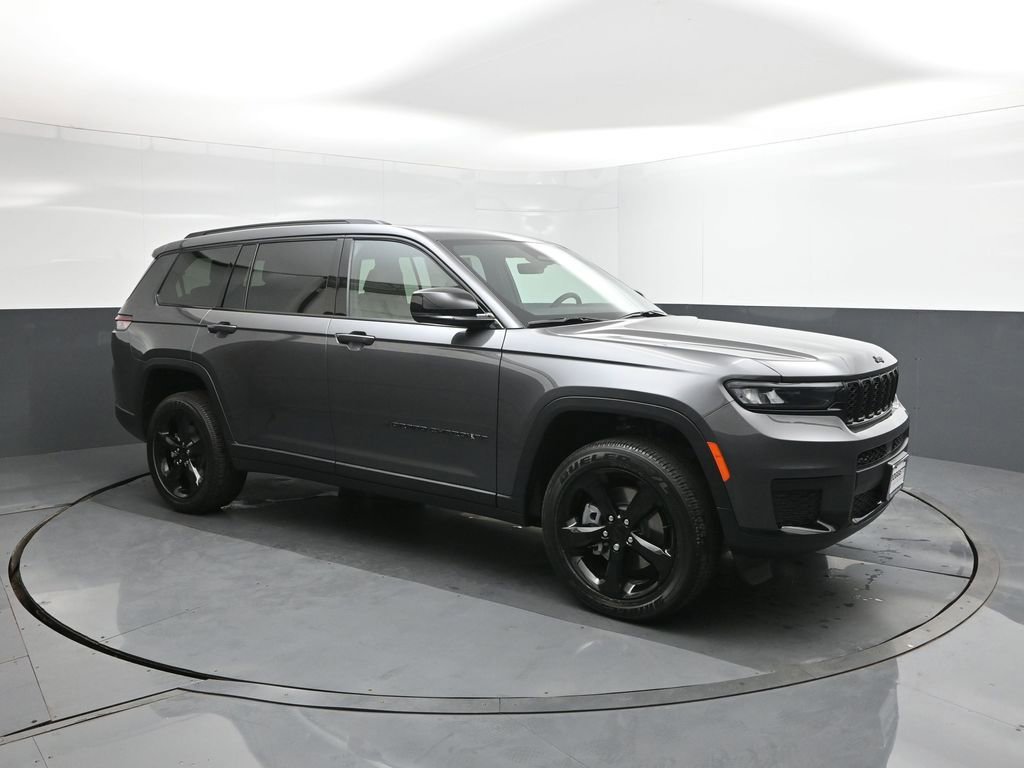 New 2025 Jeep Grand Cherokee L Altitude image 17