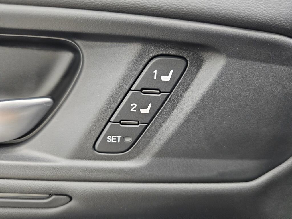 New 2025 Honda Accord EX-L image 18