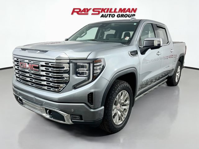 Used 2023 GMC Sierra 1500 Denali w/ Technology Package AWD/4WD image 3