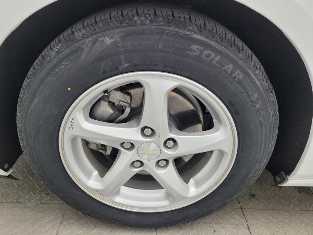 Used 2018 Chevrolet Malibu LS image 31