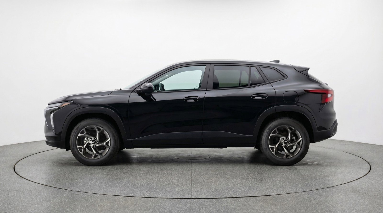 Used 2025 Chevrolet Trax LT image 5