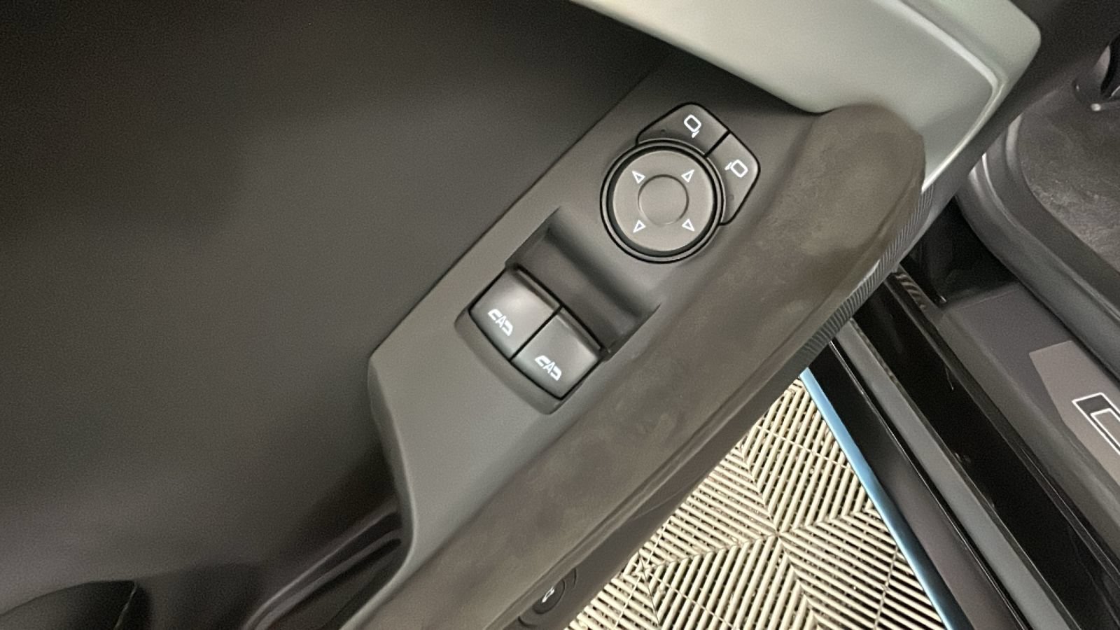 Used 2022 Chevrolet Camaro SS RWD image 12