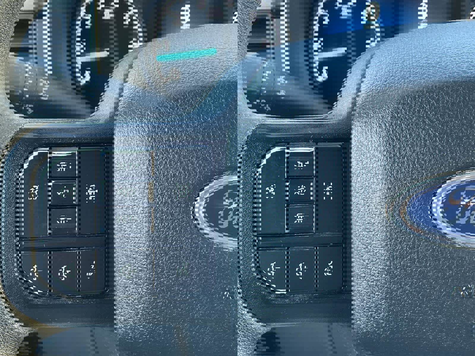 Used 2022 Ford F150 XLT image 25