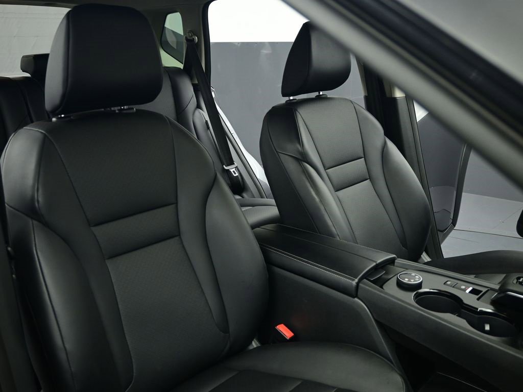 Used 2023 Nissan Rogue SV w/ SV Premium B Package image 24