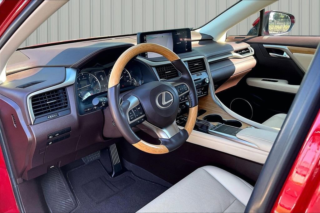 Used 2020 Lexus RX 350L FWD w/ Premium Package image 4