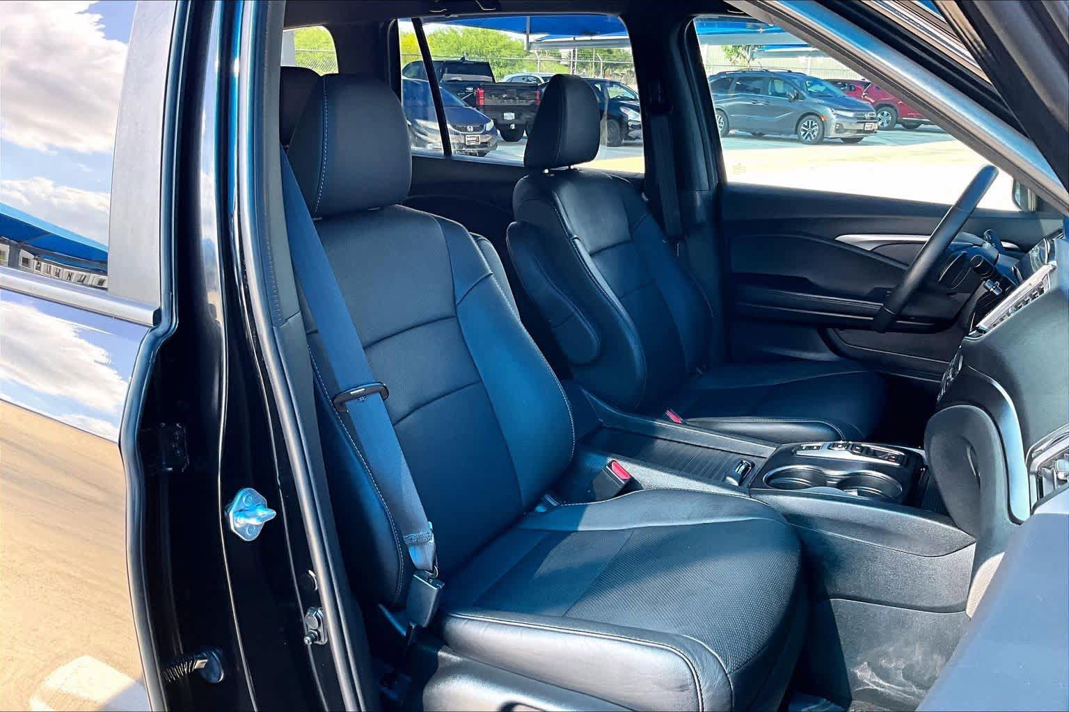 Used 2022 Honda Passport EX-L image 9