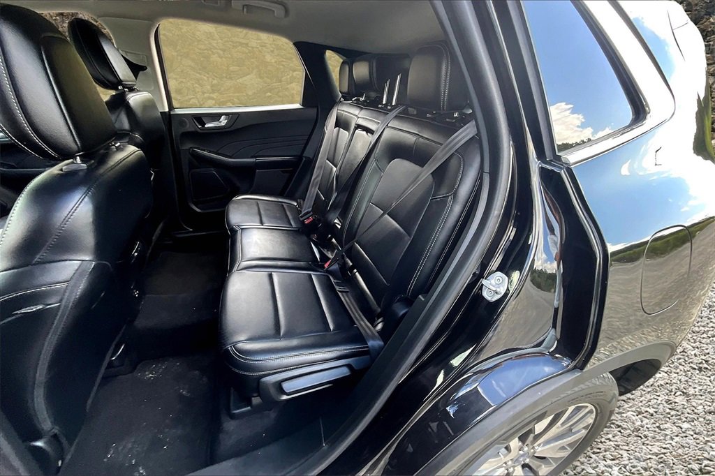 Used 2021 Ford Escape Titanium image 24