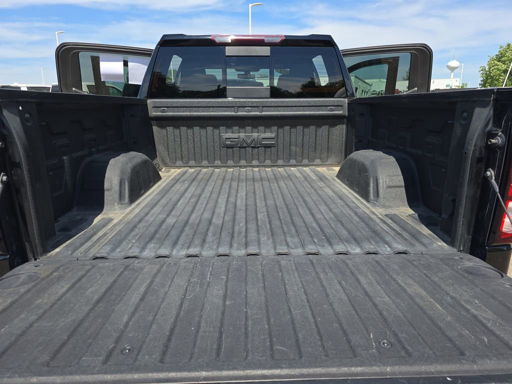 Used 2021 GMC Sierra 1500 SLE w/ X31 Off-Road Package AWD/4WD image 12
