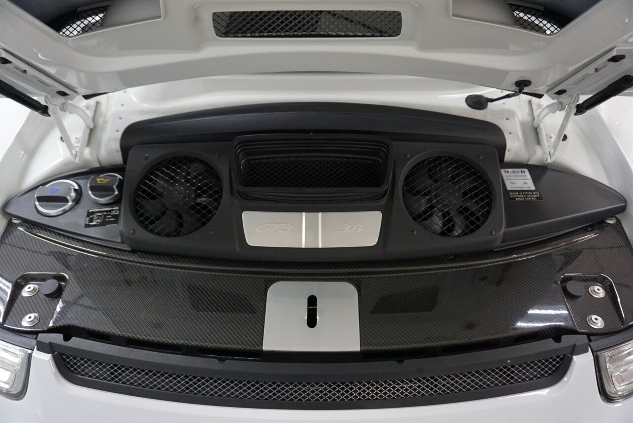 Used 2015 Porsche 911 GT3 RWD image 6