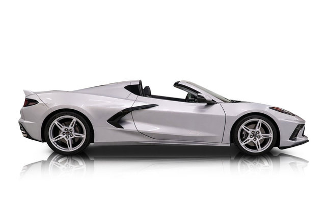 Used 2020 Chevrolet Corvette Stingray Premium Cpe w/ 3LT Preferred Equipment Group RWD image 2