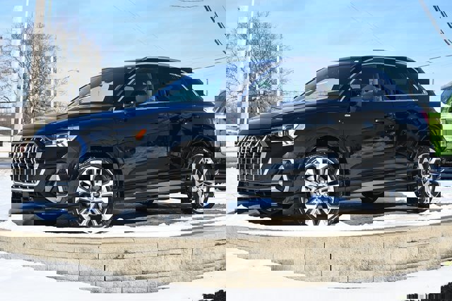 Used 2020 Audi Q3 2.0T Prestige image 1