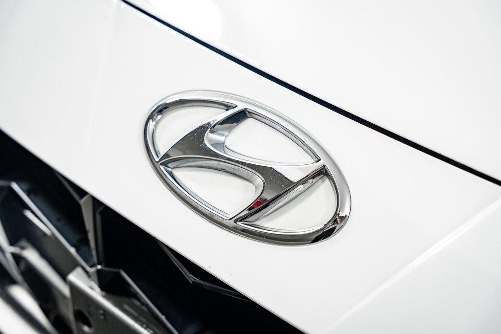 Certified 2023 Hyundai Elantra N FWD image 20