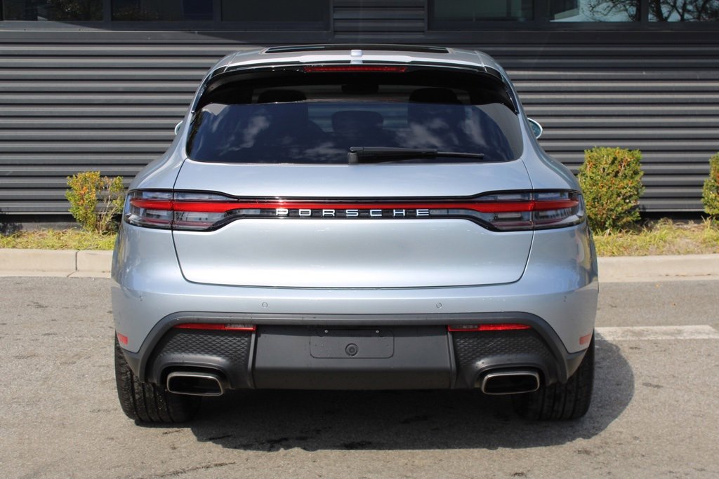 Used 2024 Porsche Macan image 6
