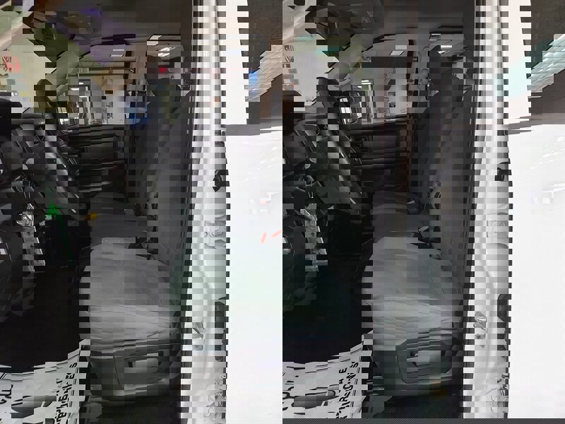 Used 2014 RAM 1500 Express image 10