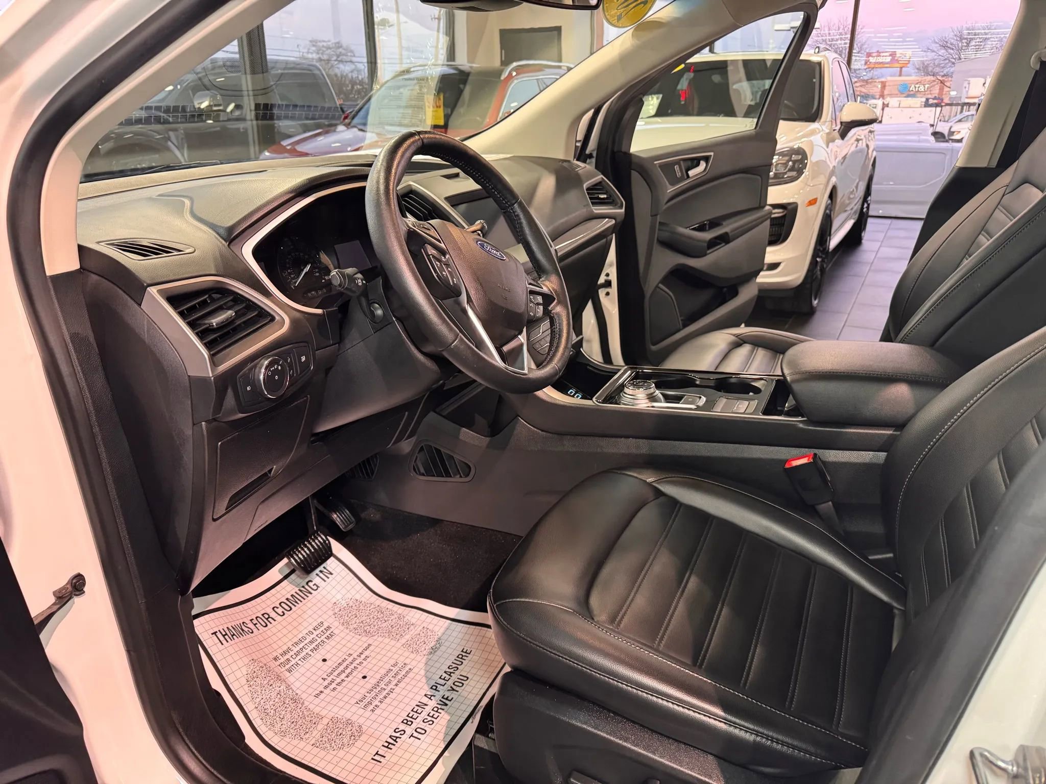 Used 2020 Ford Edge SEL w/ Cold Weather Package image 10