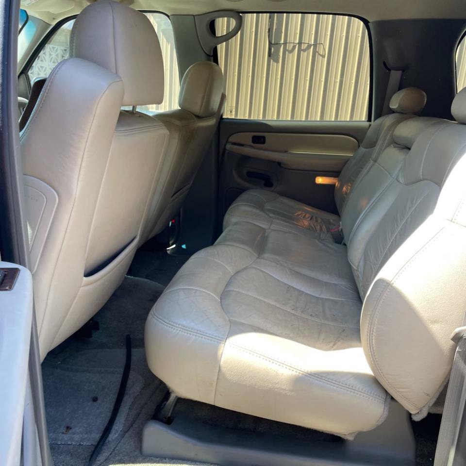 Used 2002 Chevrolet Suburban LT AWD/4WD image 19