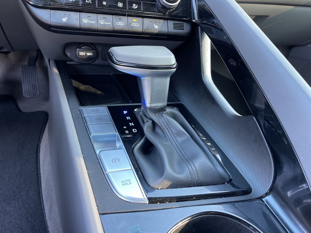 Certified 2025 Hyundai Elantra SEL w/ Cargo Package image 14