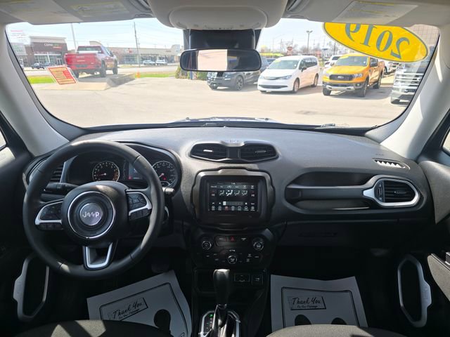 Used 2019 Jeep Renegade Latitude image 15