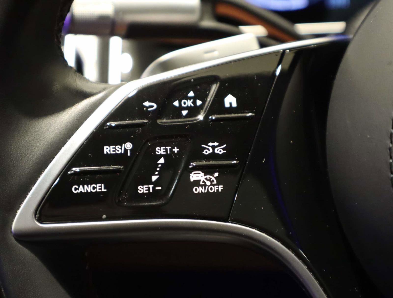 Used 2024 Mercedes-Benz S 580e 4MATIC Sedan image 29