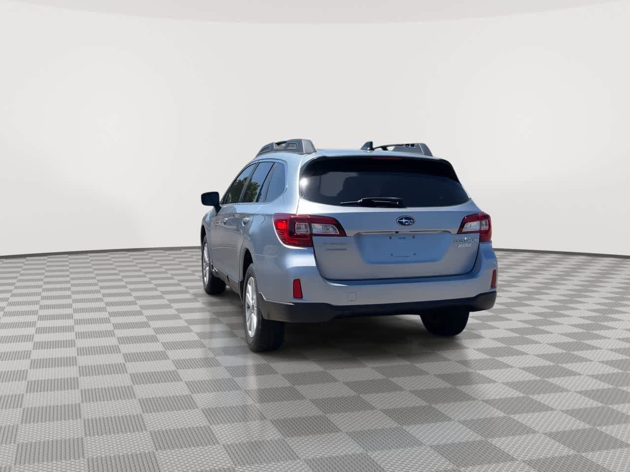Used 2017 Subaru Outback 2.5i Premium AWD/4WD image 7