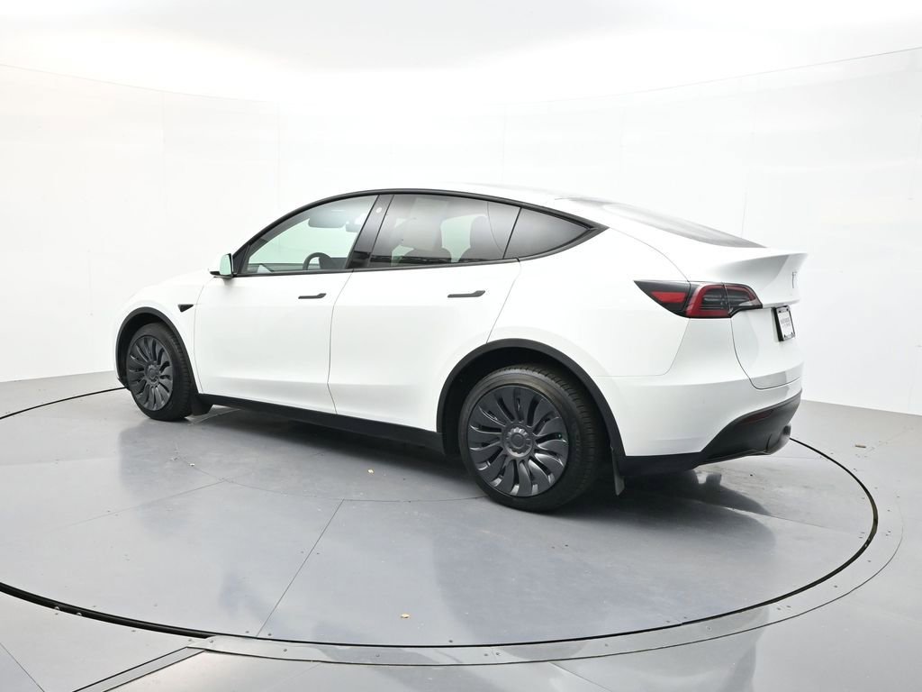 Used 2023 Tesla Model Y Long Range AWD/4WD image 5