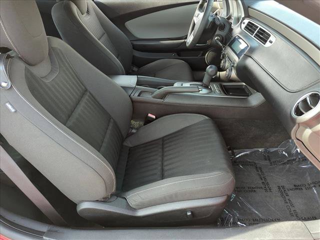 Used 2015 Chevrolet Camaro LS RWD image 19