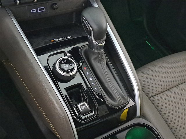 Used 2023 Chevrolet Colorado ZR2 w/ ZR2 Convenience Package III image 31