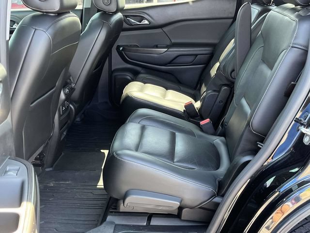 Used 2017 GMC Acadia SLT w/ LPO, Floor Liner Package FWD image 16