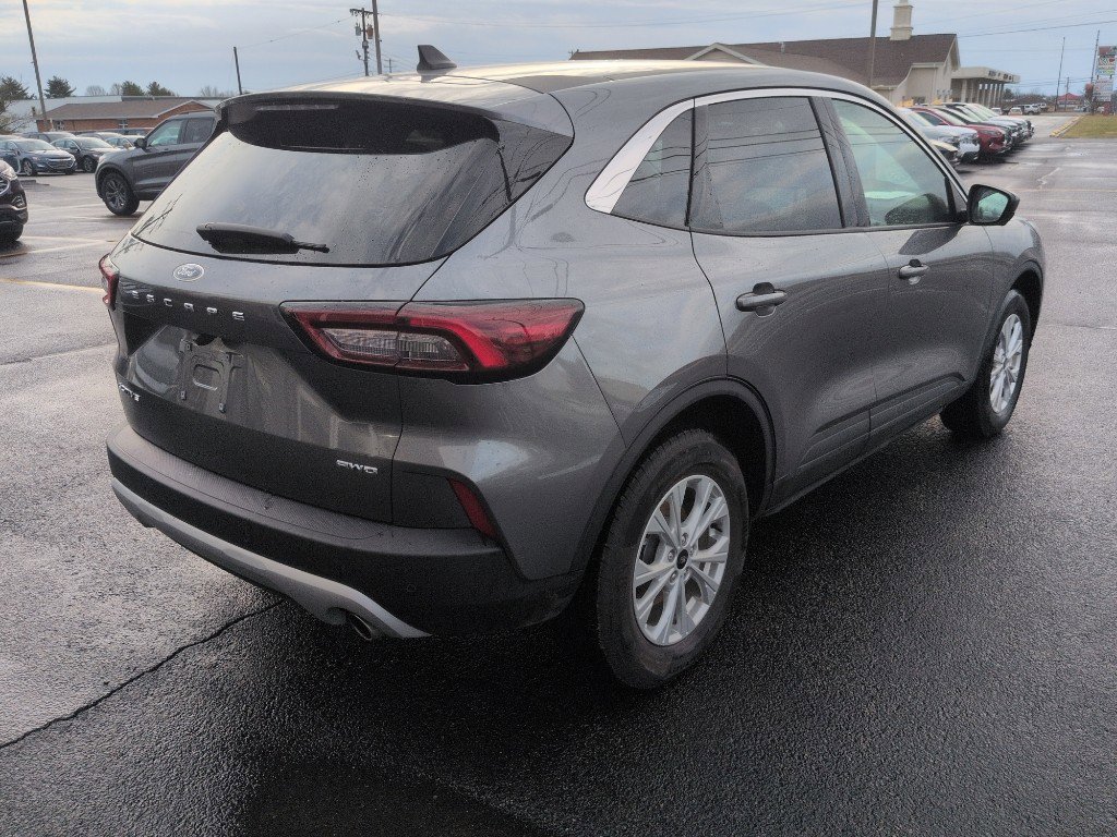 Used 2023 Ford Escape Active w/ Tech Pack #2 image 3