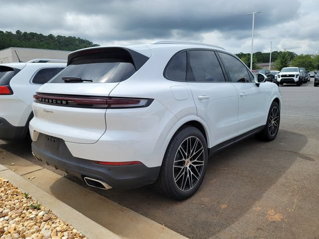 Used 2025 Porsche Cayenne w/ Premium Package Plus AWD/4WD image 7