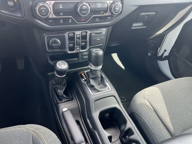 Used 2024 Jeep Wrangler Unlimited Sport AWD/4WD image 16
