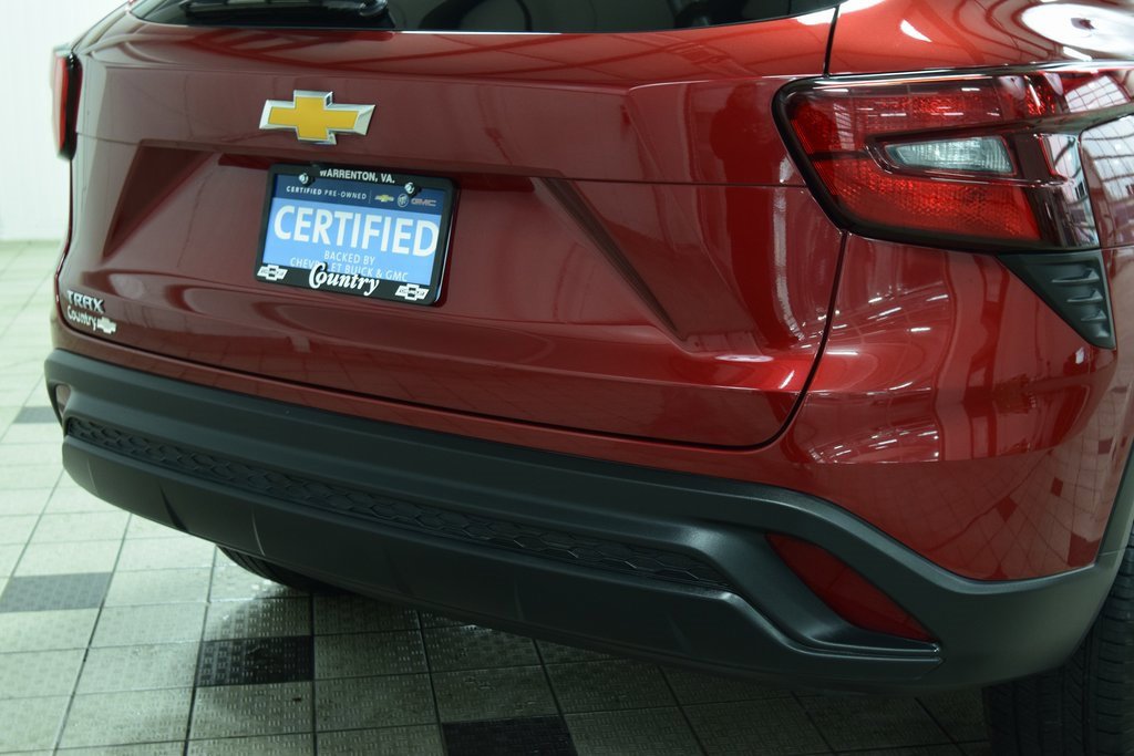 Certified 2024 Chevrolet Trax LS w/ Driver Confidence Package image 19