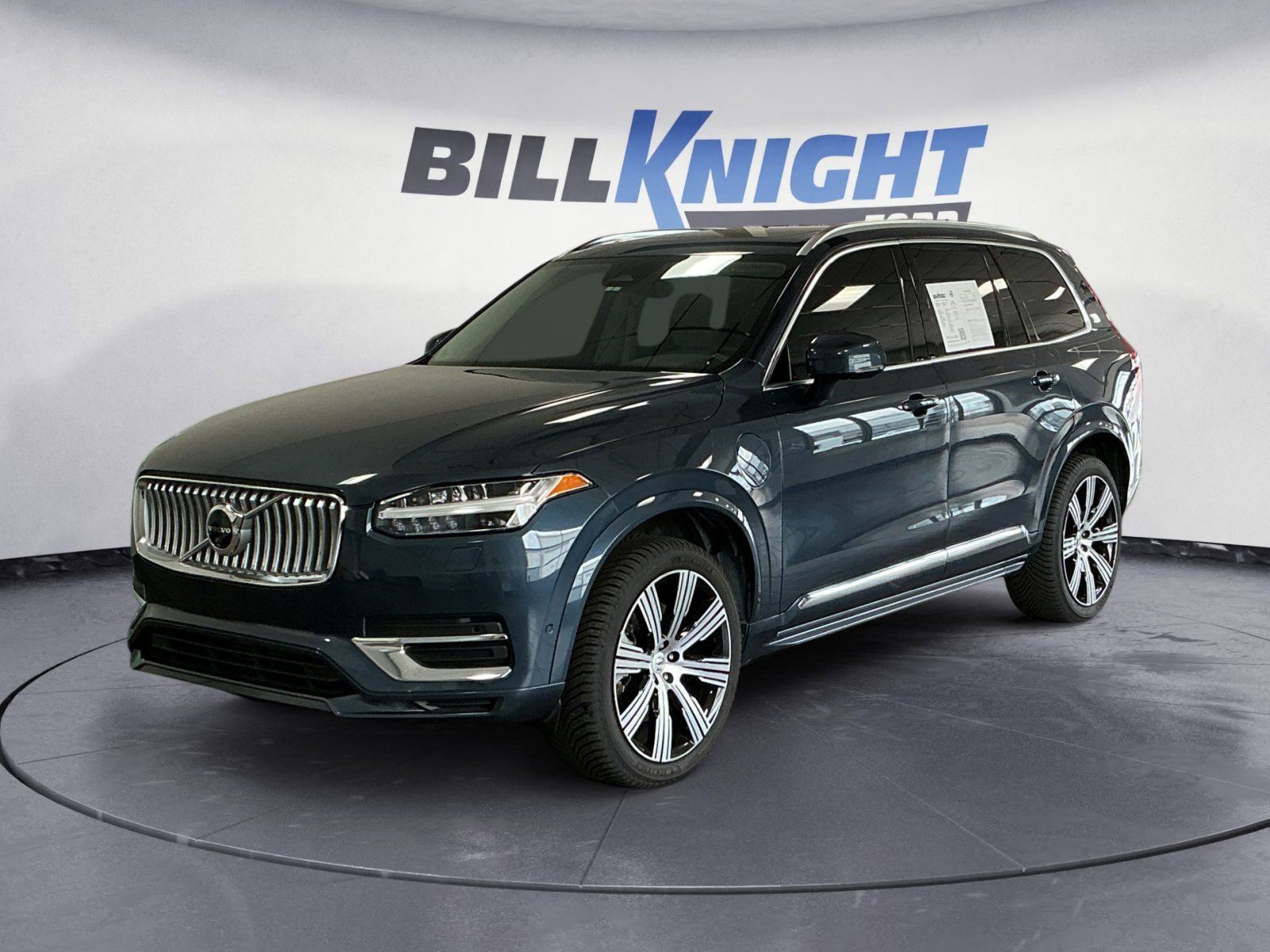 Used 2025 Volvo XC90 T8 Plus w/ Protection Package Premier