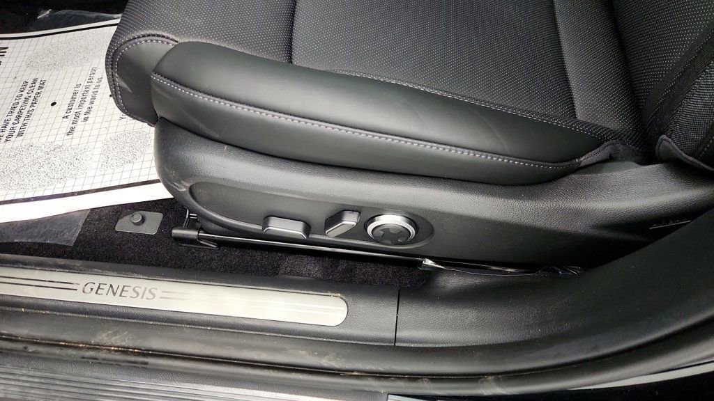Used 2026 Genesis GV60 AWD image 12