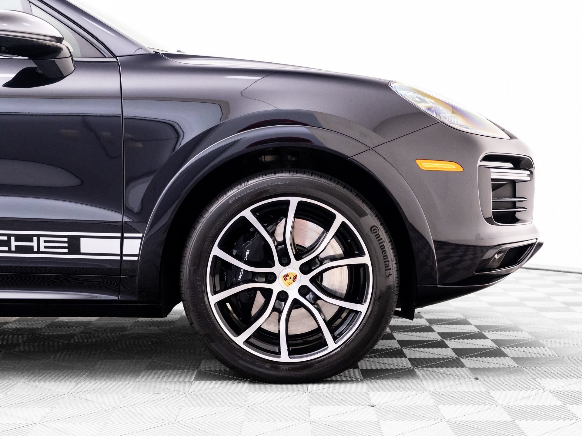 Used 2022 Porsche Cayenne Turbo AWD/4WD image 37