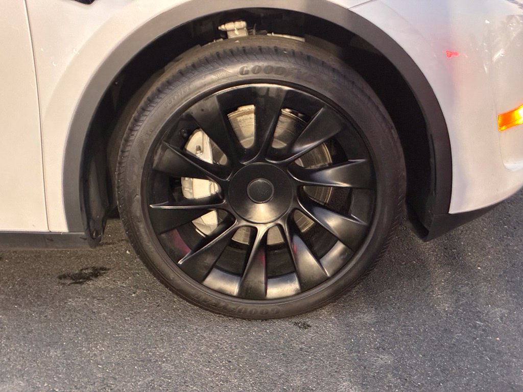 Used 2023 Tesla Model Y Long Range AWD/4WD image 49