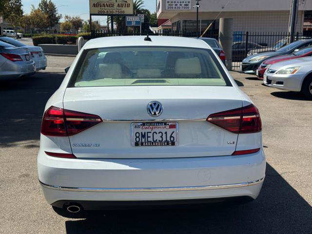 Used 2017 Volkswagen Passat 1.8T SE FWD image 5