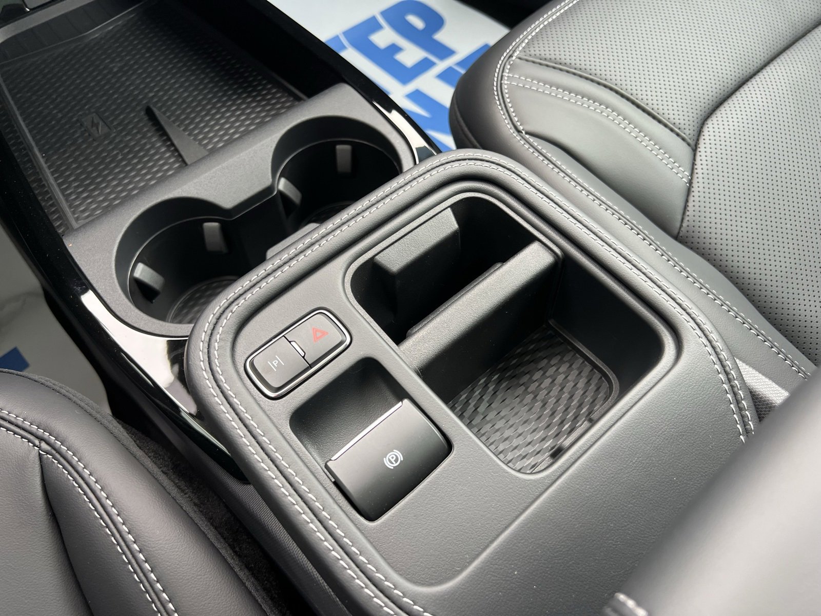 Used 2025 Ford Mustang Mach-E Premium image 41