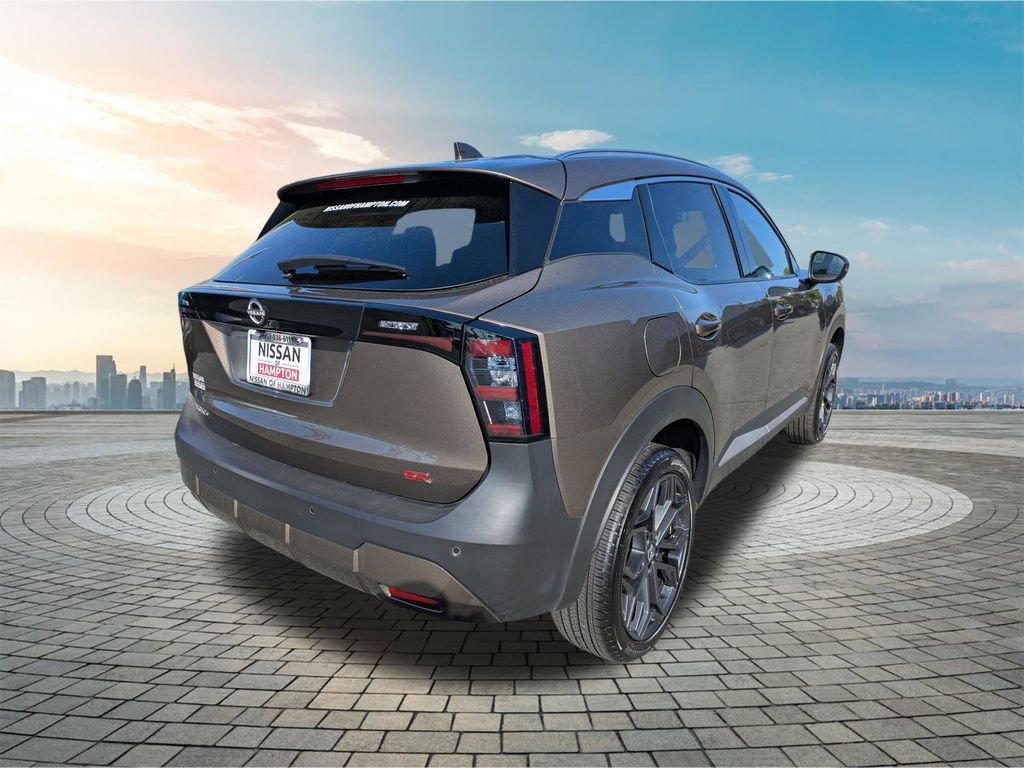 Certified 2025 Nissan Kicks SR FWD image 5