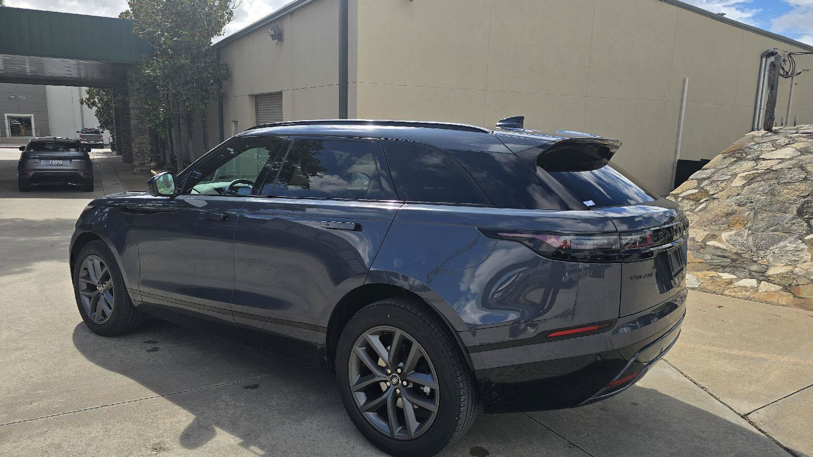Certified 2026 Land Rover Range Rover Velar Dynamic SE AWD/4WD image 2