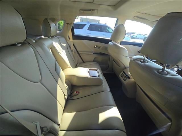 Used 2011 Toyota Venza w/ Convenience Pkg FWD image 10