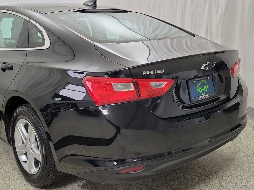 Used 2022 Chevrolet Malibu LS w/ LPO, Floor Liner Package image 6