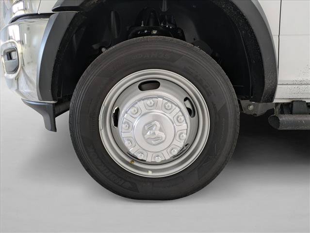 New 2026 RAM 5500 Tradesman w/ Chrome Appearance Group AWD/4WD image 15