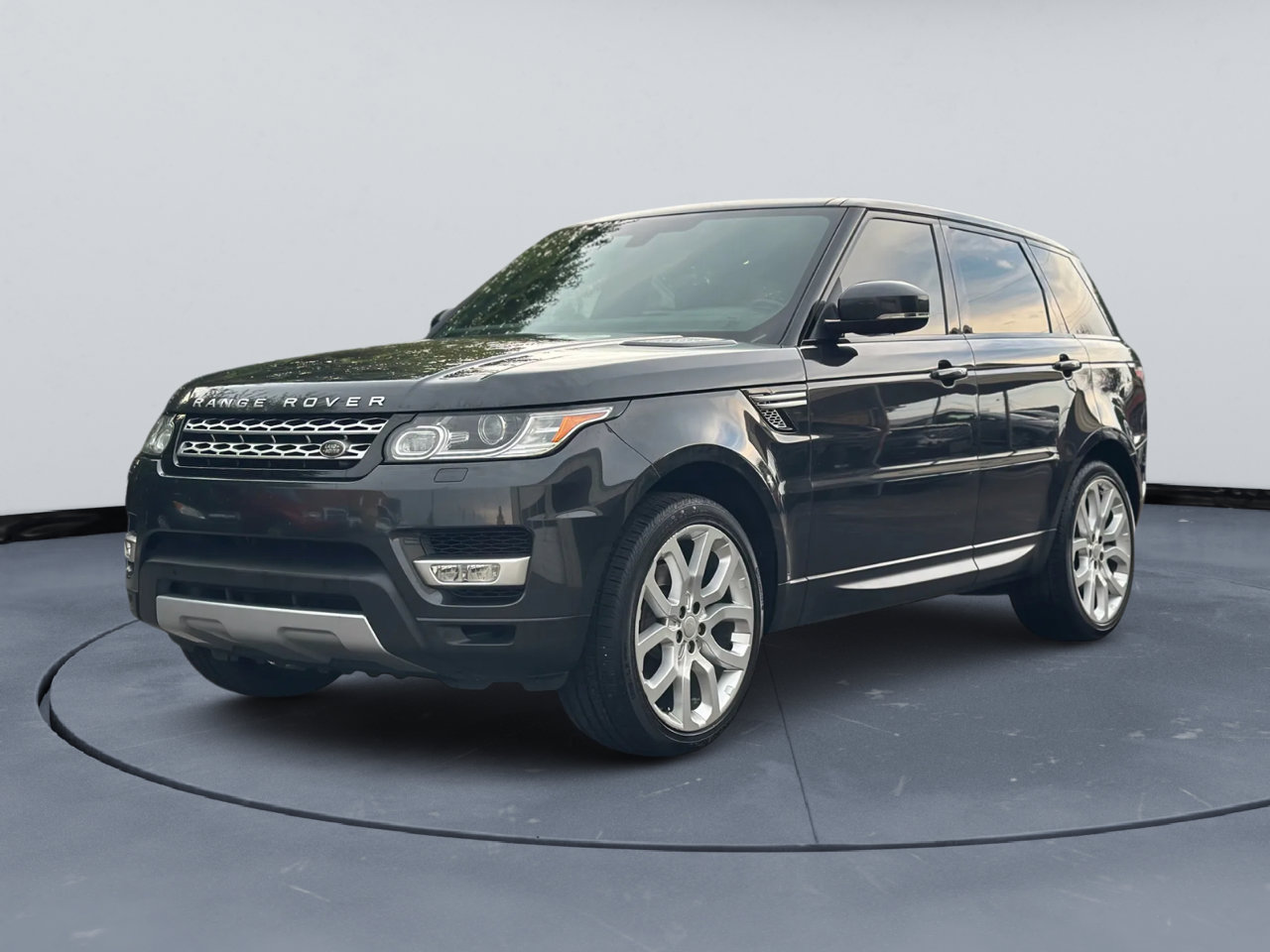 Used 2015 Land Rover Range Rover Sport HSE image 3