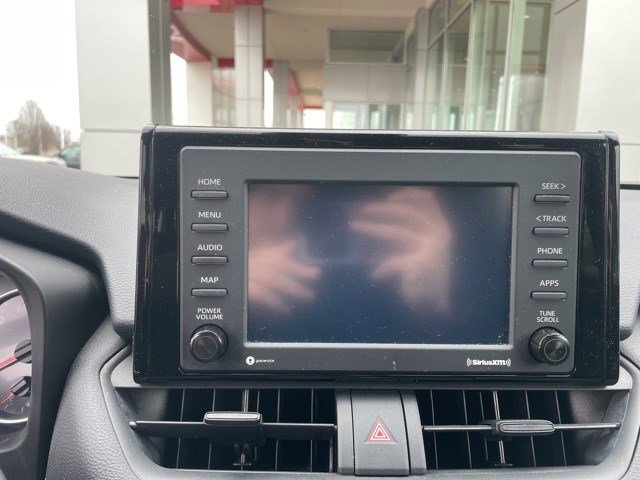 Used 2021 Toyota RAV4 XLE image 16