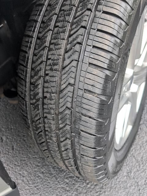 Used 2019 Ford Expedition XLT w/ Equipment Group 202A AWD/4WD image 9