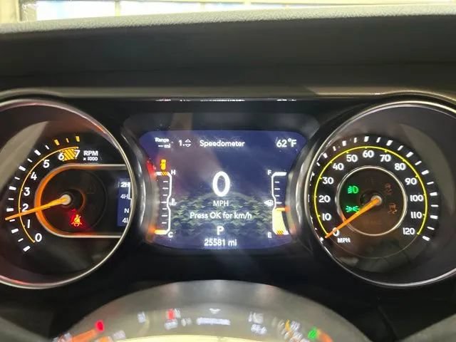 Used 2023 Jeep Wrangler Unlimited Sahara AWD/4WD image 22