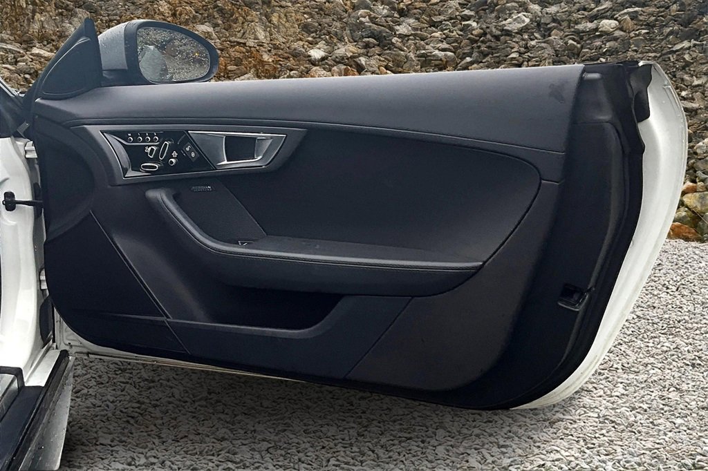 Used 2017 Jaguar F-TYPE S image 23