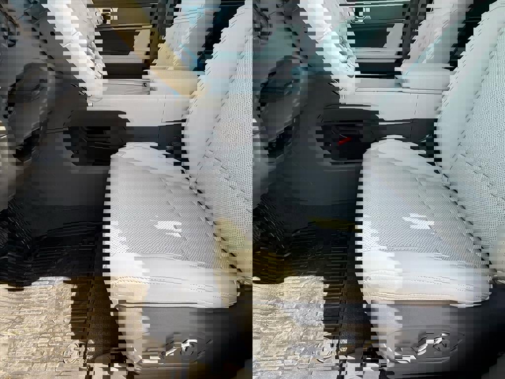 New 2026 Hyundai Santa Fe SEL FWD image 12