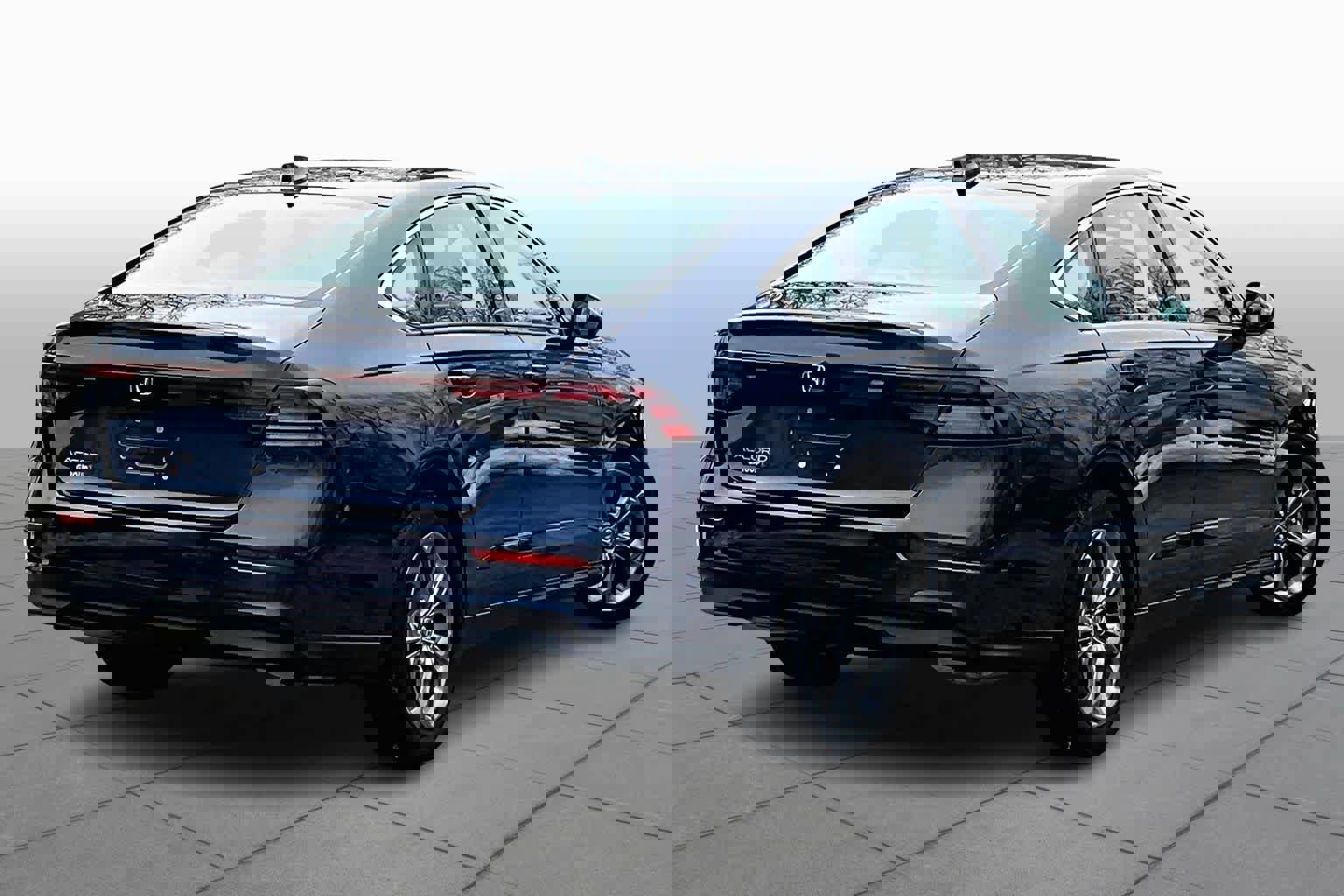 Used 2023 Honda Accord EX image 13